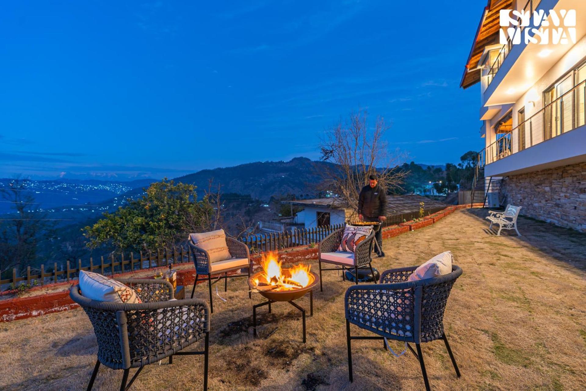 Stayvista At Amulyam Villa With Lawn & Bonfire Mukteshwar Buitenkant foto